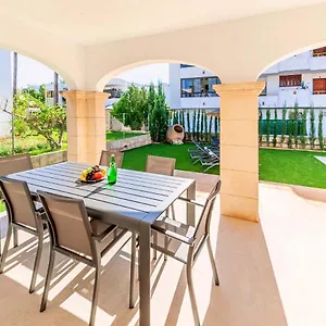 villa-amfora-port-de-alcudia-mallorca.allmallorcahotels.com/